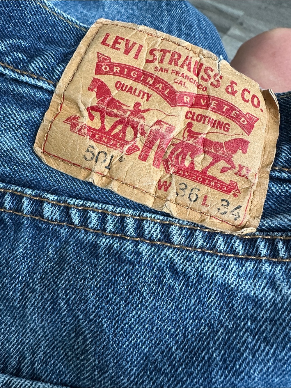 Levi's Blue Straight Leg Men's Jeans with Classic Patch